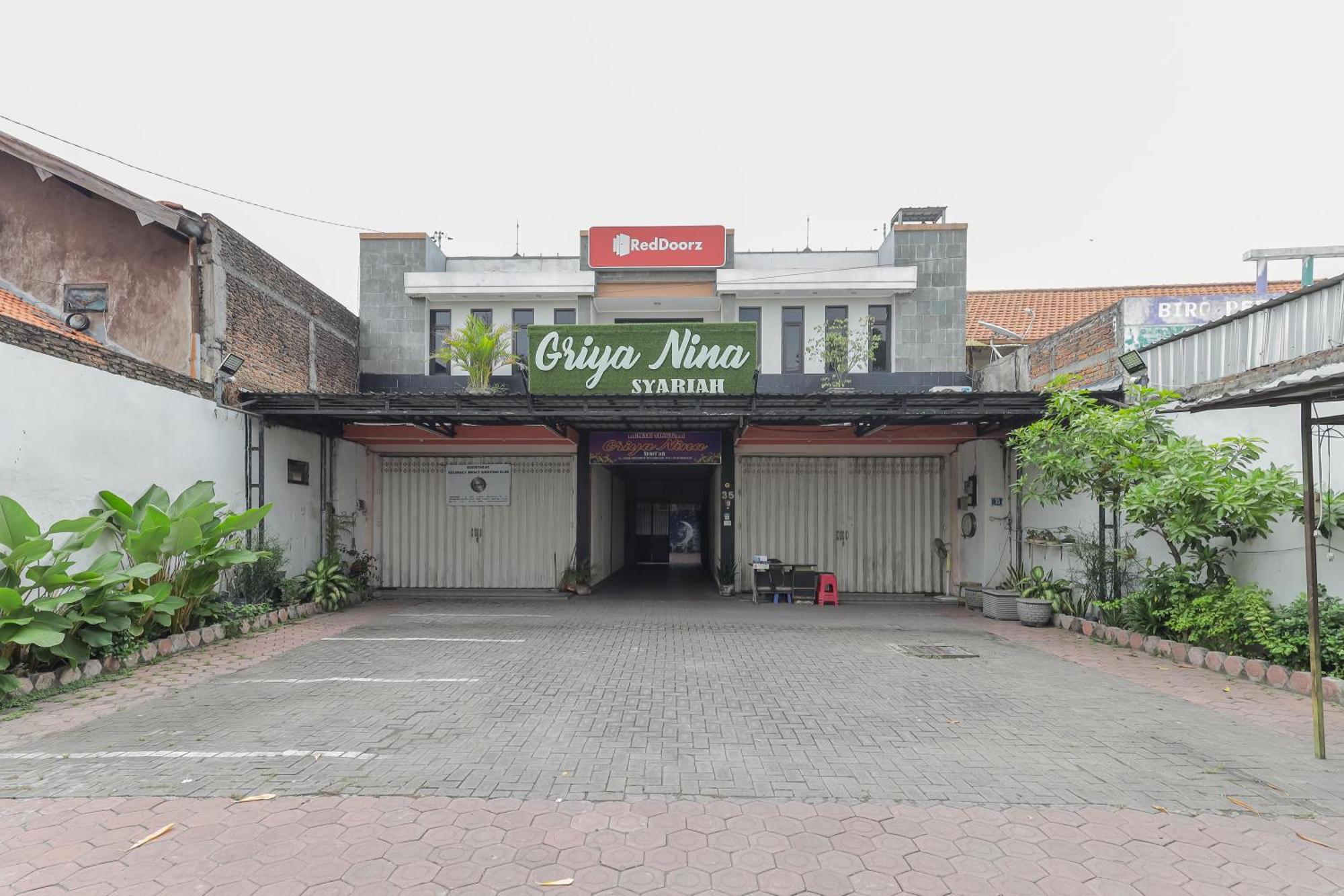 Reddoorz At Pondok Candra Surabaya Exterior foto