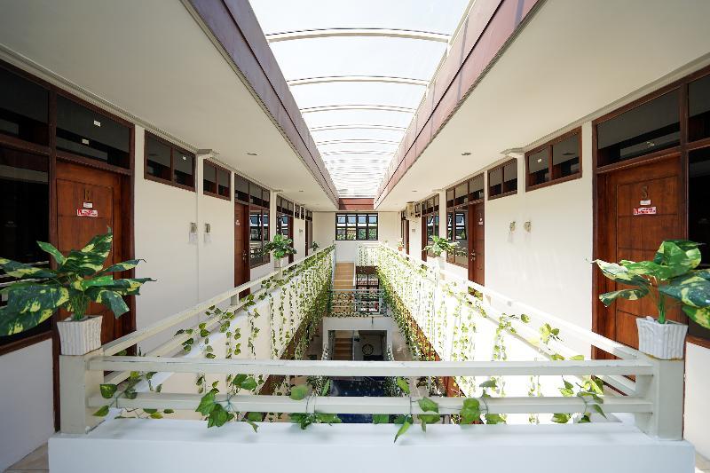 Reddoorz At Pondok Candra Surabaya Exterior foto